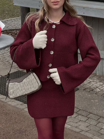 Sæt “Margot” | Strikket cardigan og mininederdel
