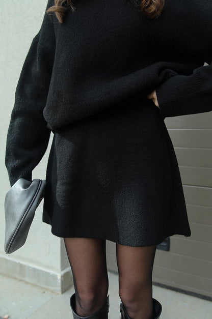 María™ Striksæt – sweater & nederdel